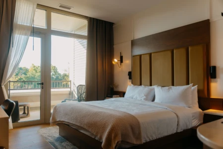 Hotel Rooms 27